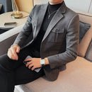 Blazer Lauritz™ com Lapela Clássica e Tecida Fio a Fio com Precisão Artesanal / O Luxo Silencioso da Alfaiataria Italiana!
